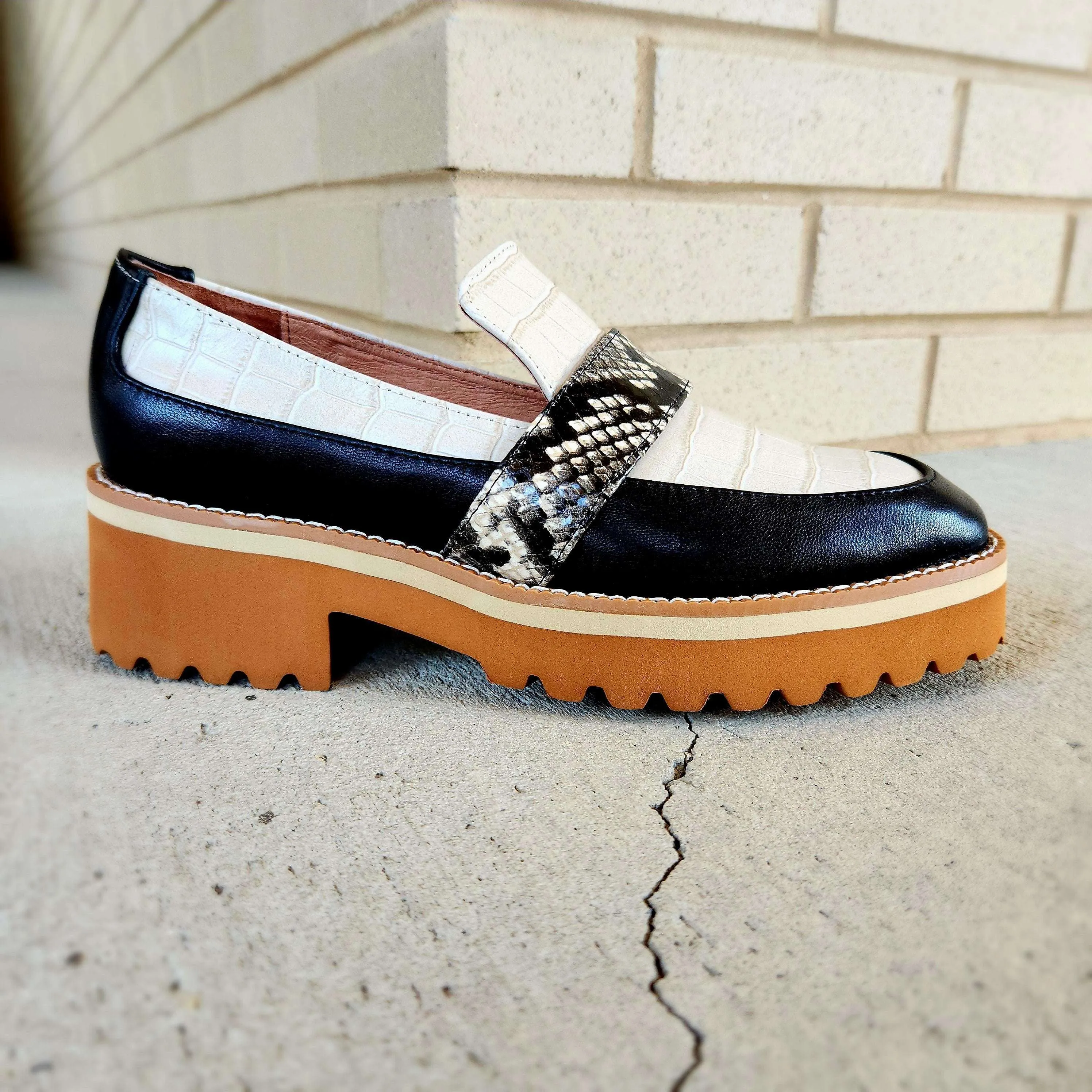 All Black - Exotic Lugg Loafers