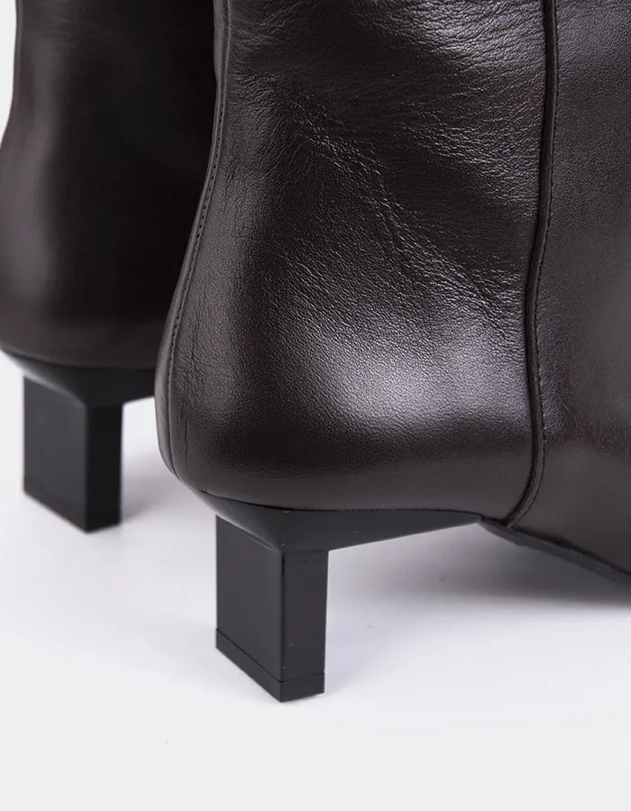 Blanzy Brown Leather