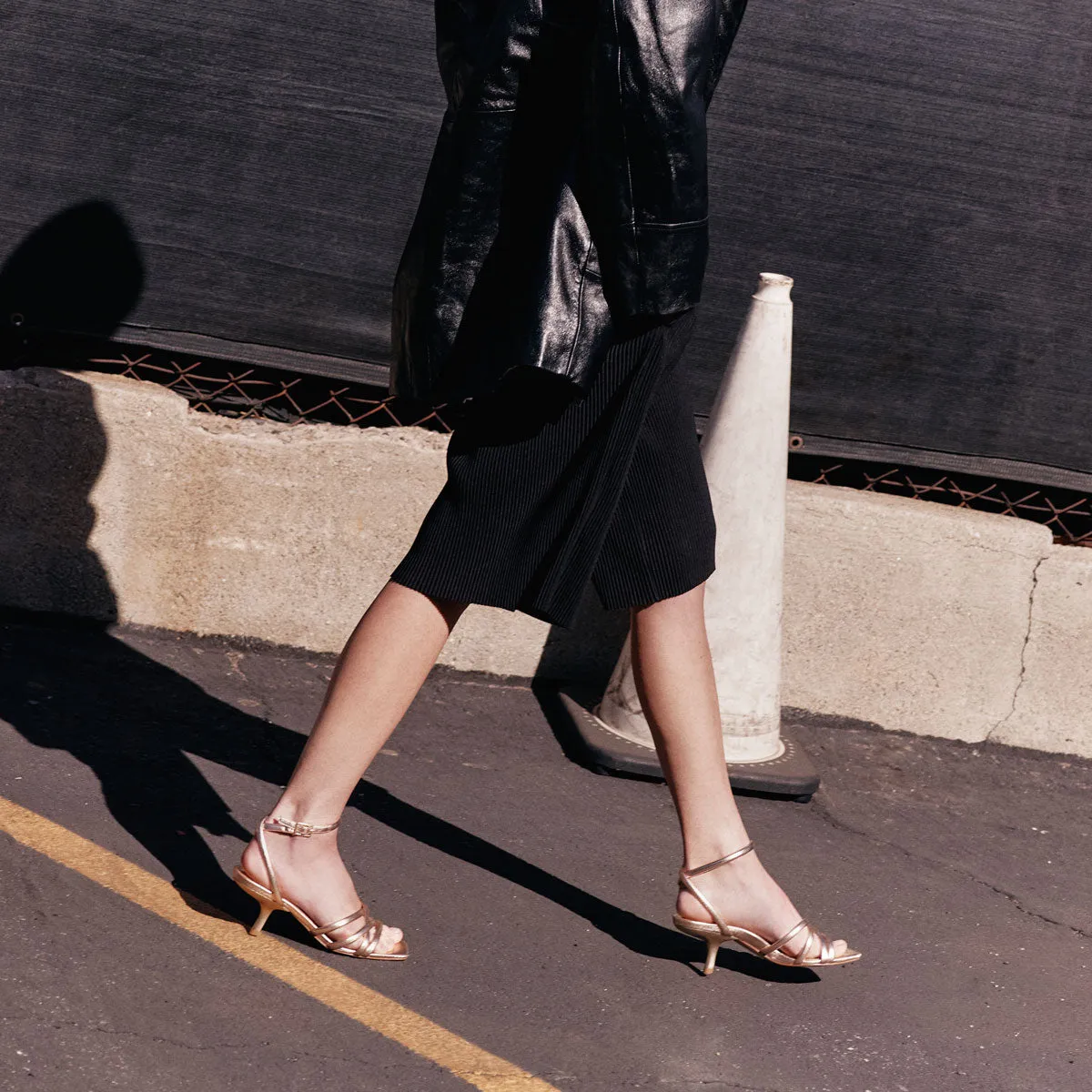Clara Angled Heel | Black
