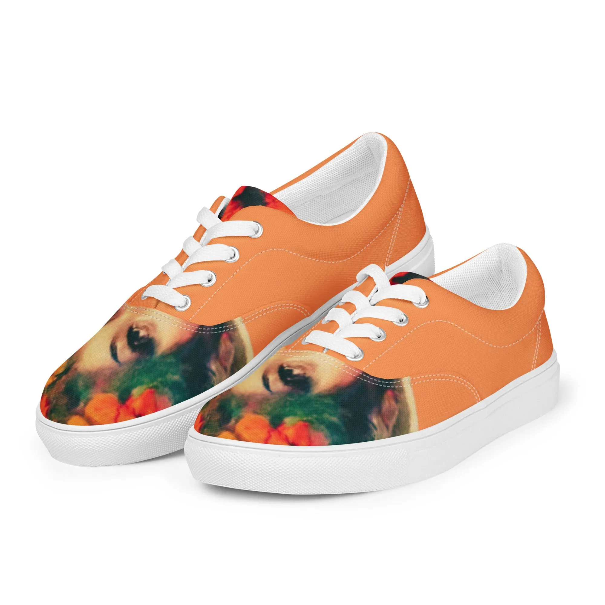 Crave lace-up