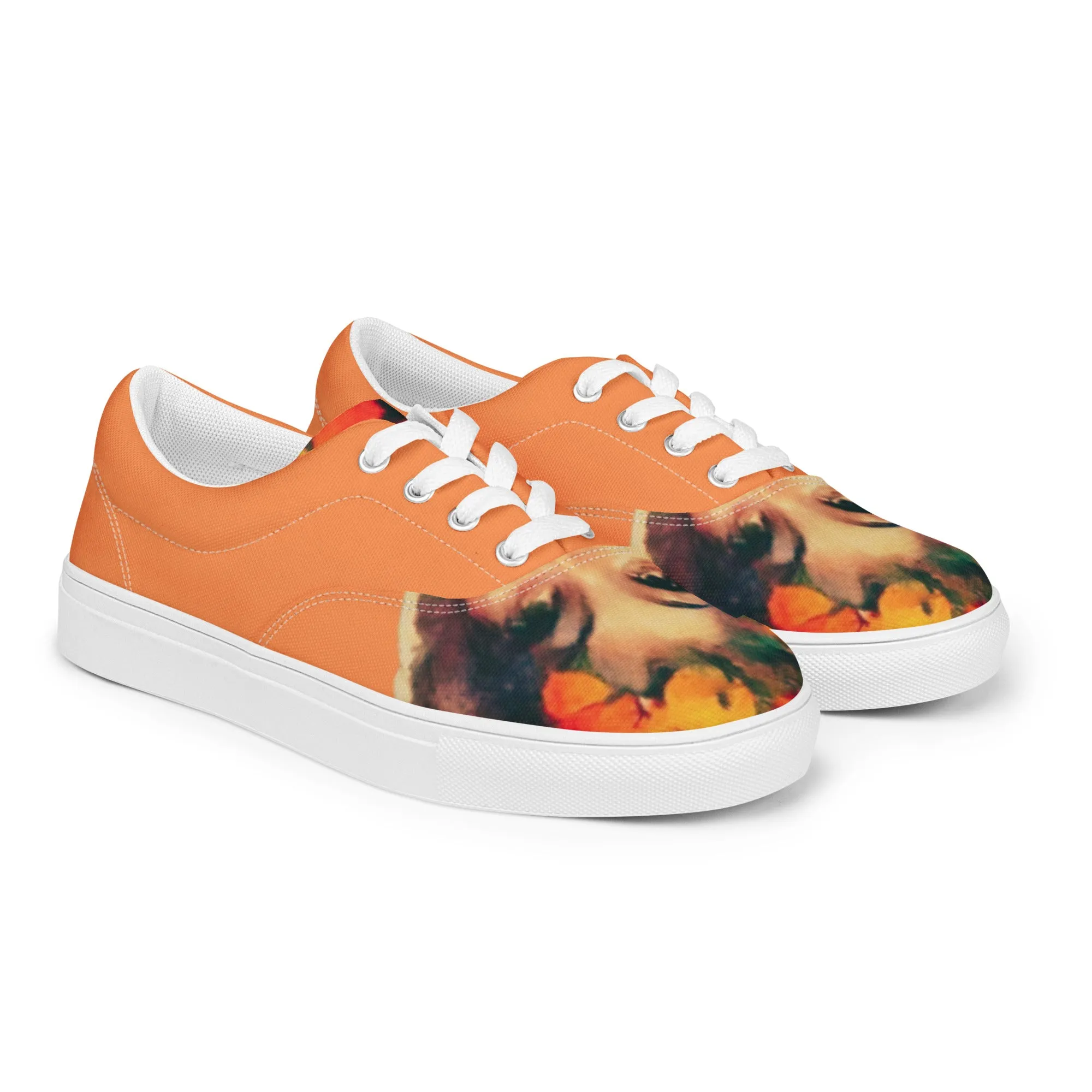 Crave lace-up