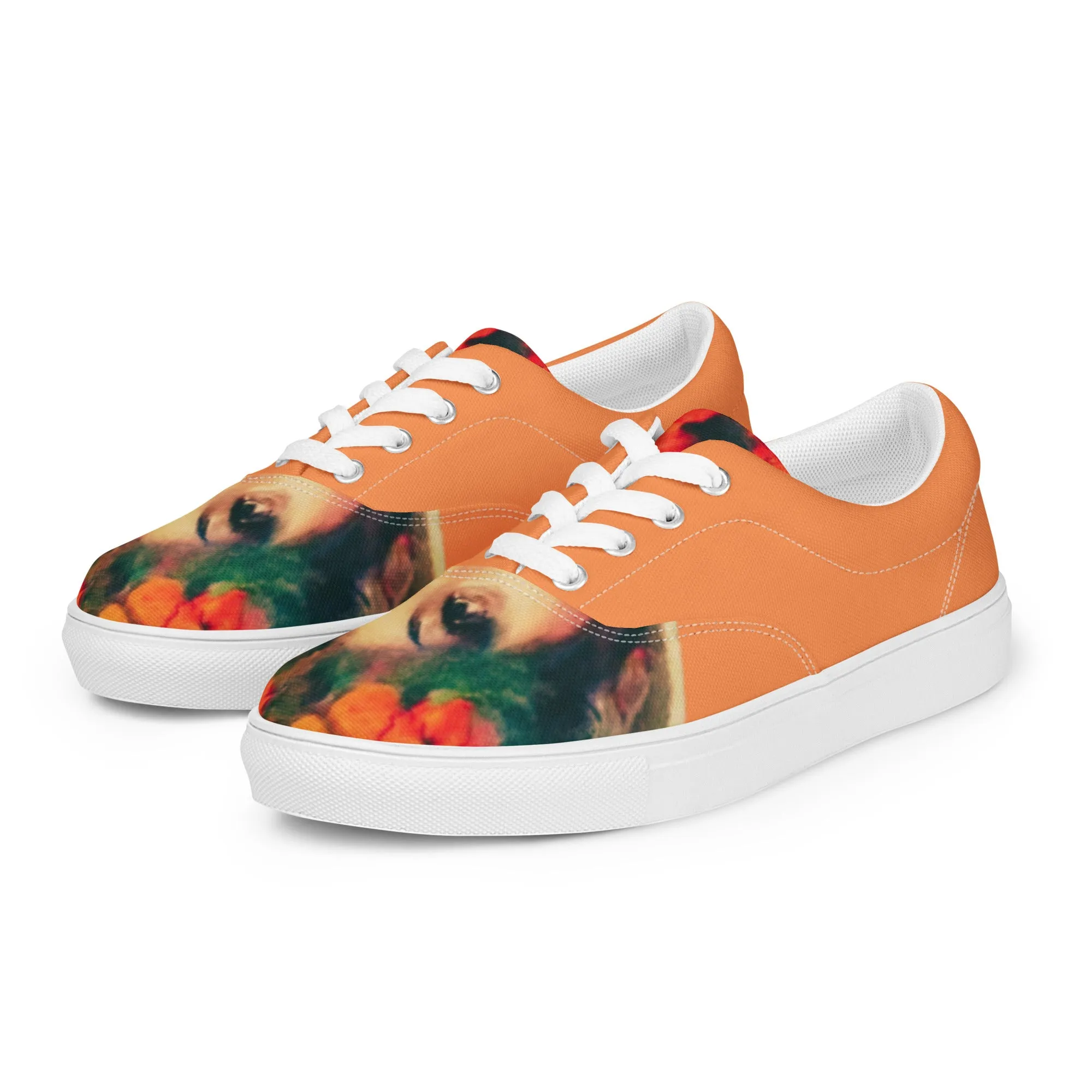Crave lace-up