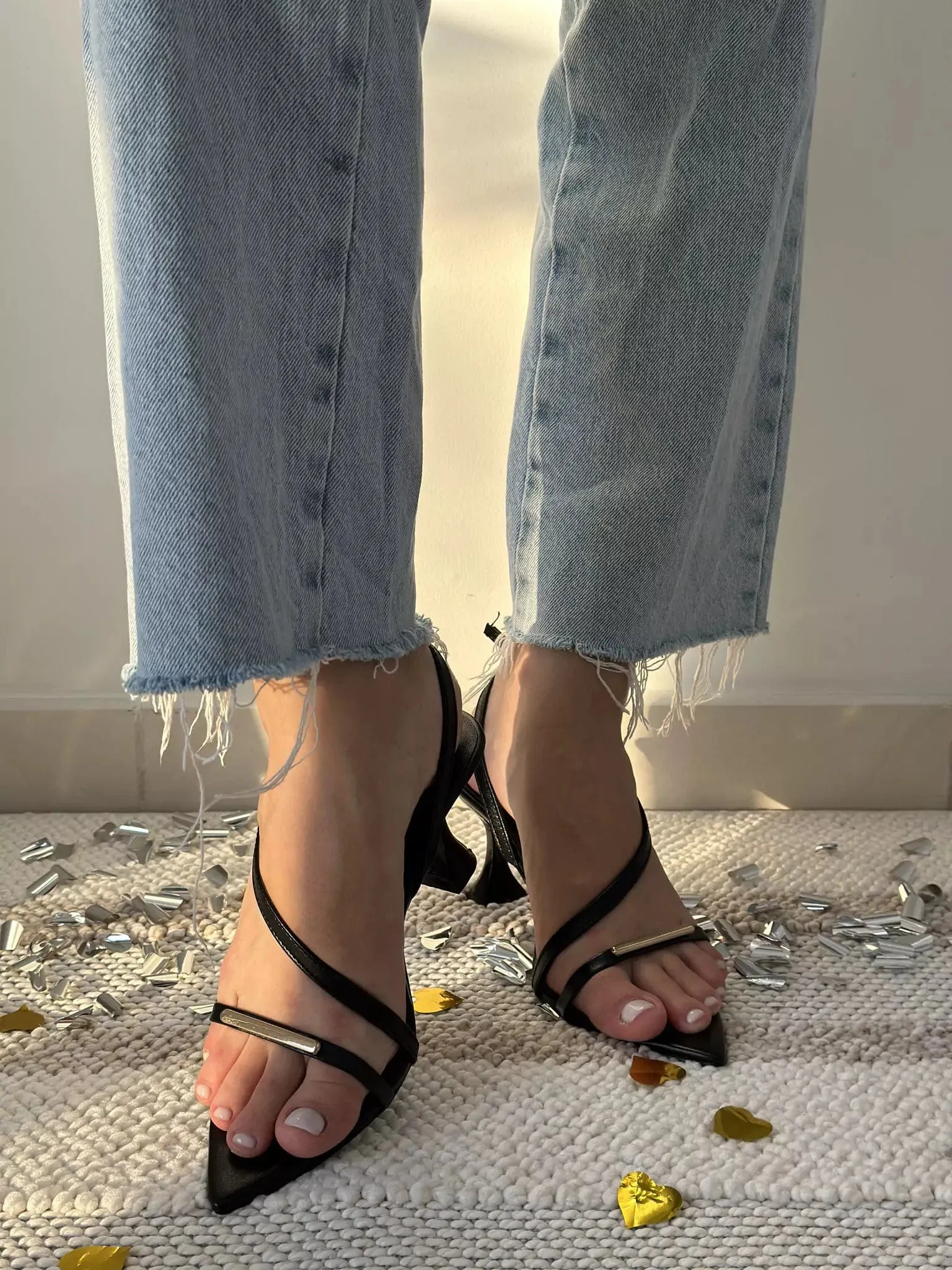 Gleaming Heels - Black