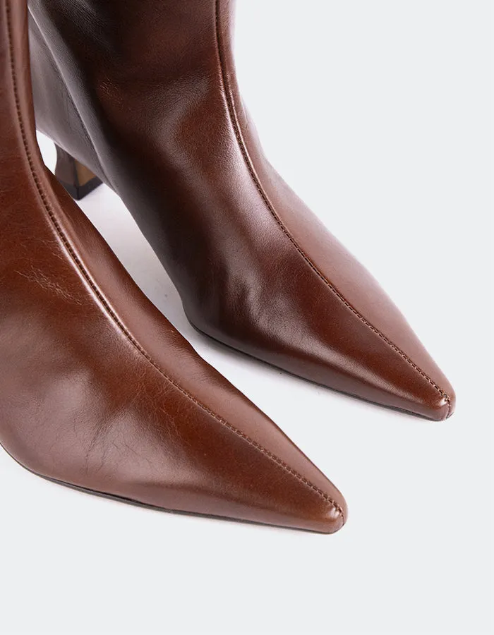 Merit Chestnut Leather