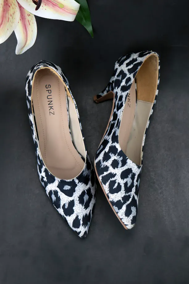 Sissy Leopard Print Black-White Pumps Heels