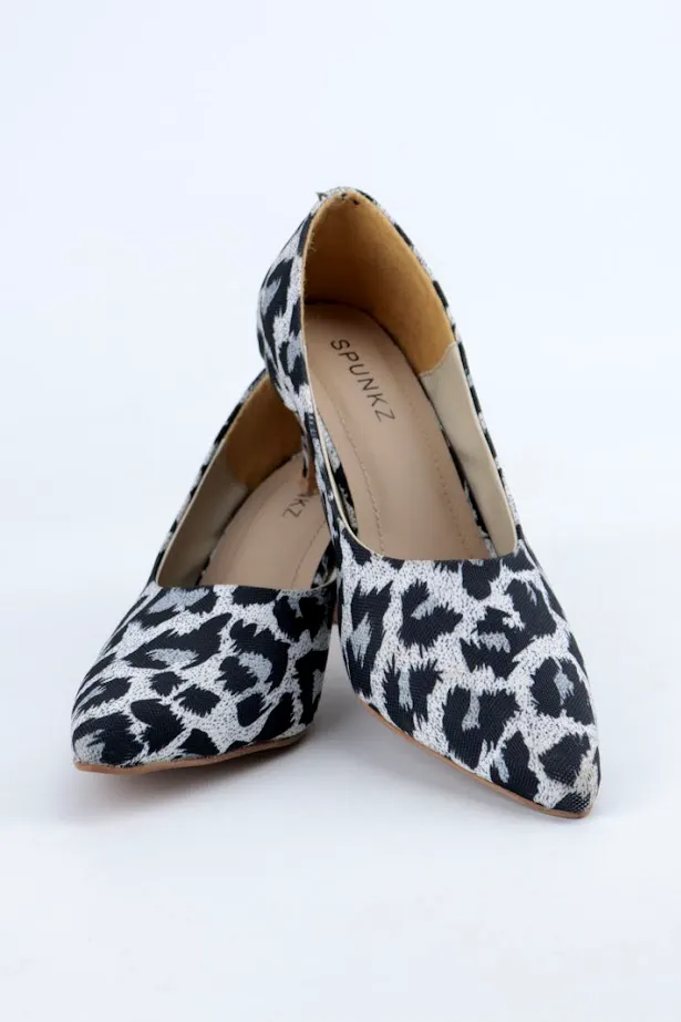 Sissy Leopard Print Black-White Pumps Heels