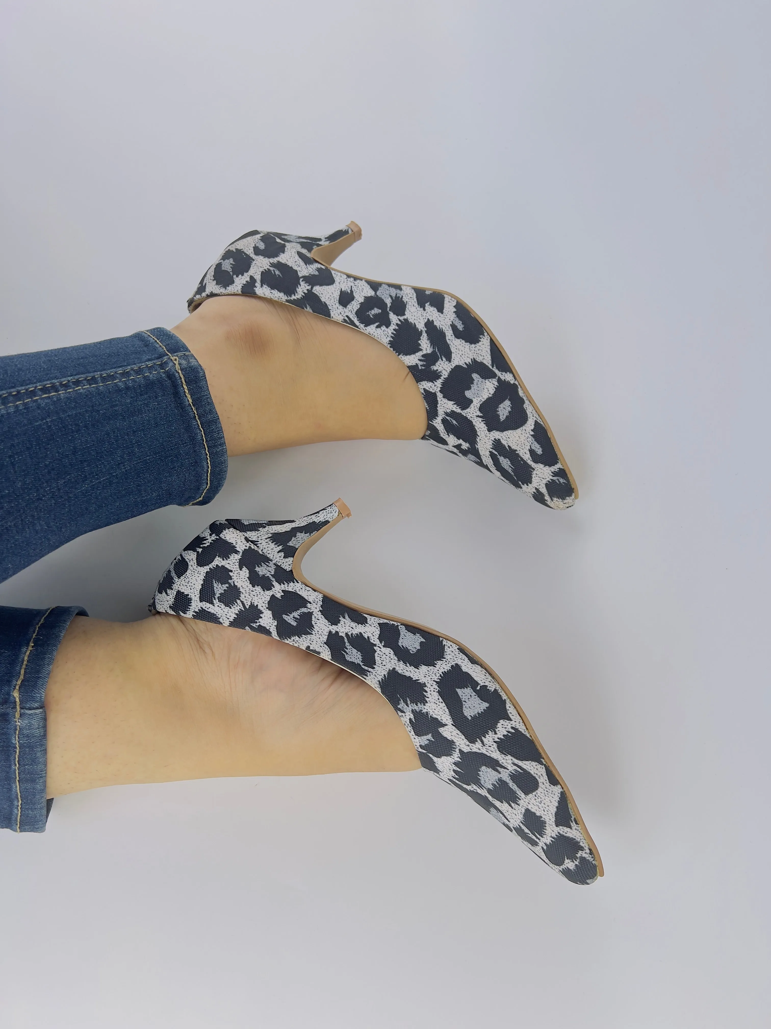 Sissy Leopard Print Black-White Pumps Heels