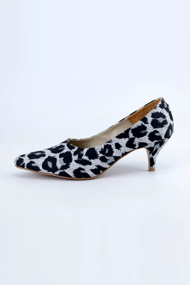 Sissy Leopard Print Black-White Pumps Heels