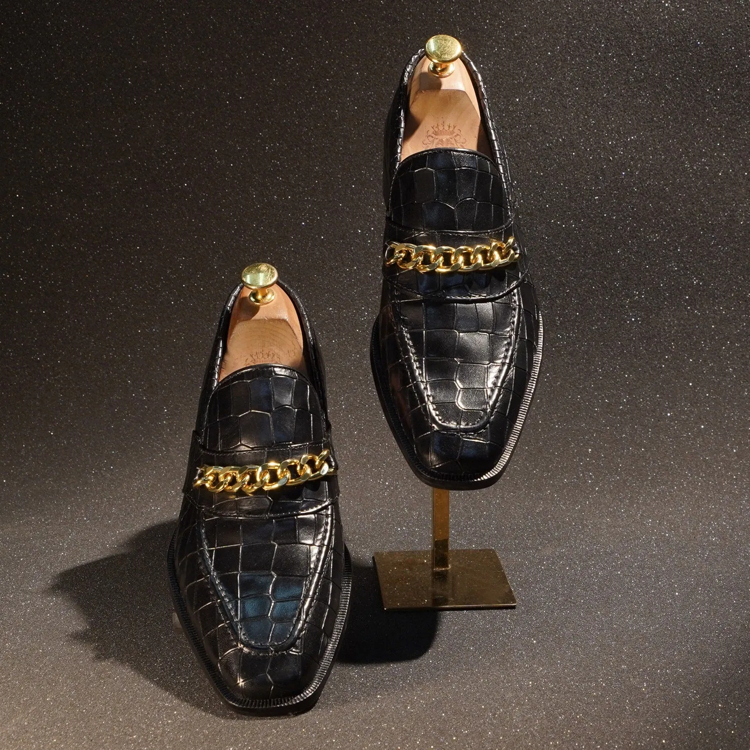 Sleek Italian Men's Loafer with chain detailing