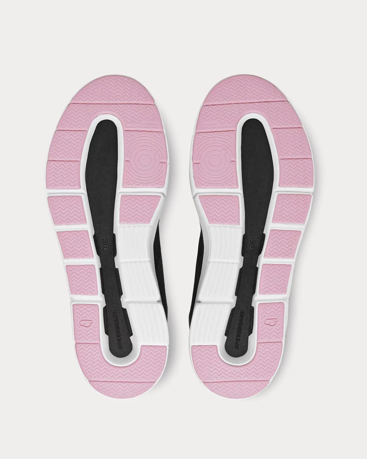 The Roger Spin Black / Zephyr Low Top Sneakers