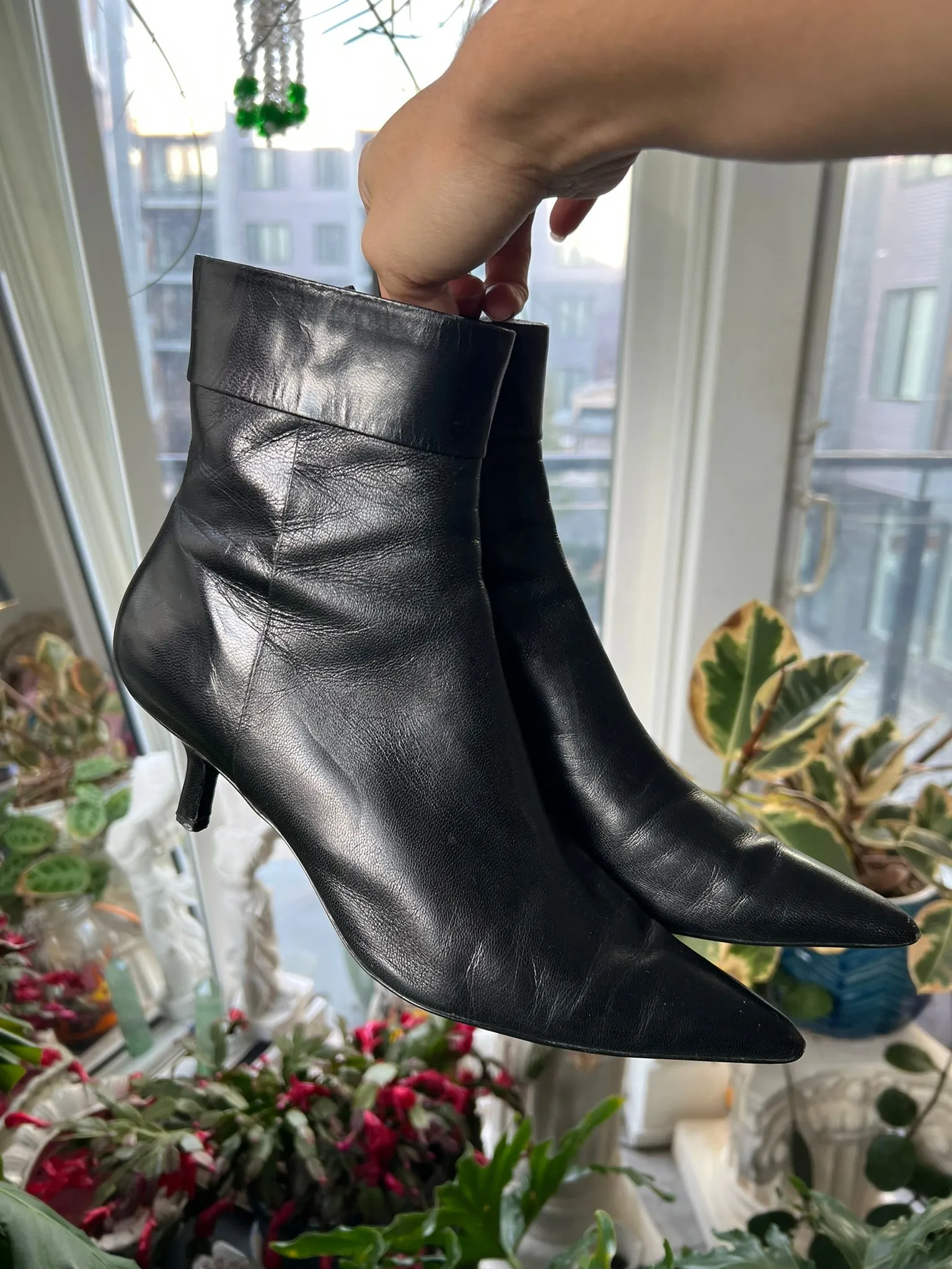 Vintage Black Leather Pointed Toe Boots